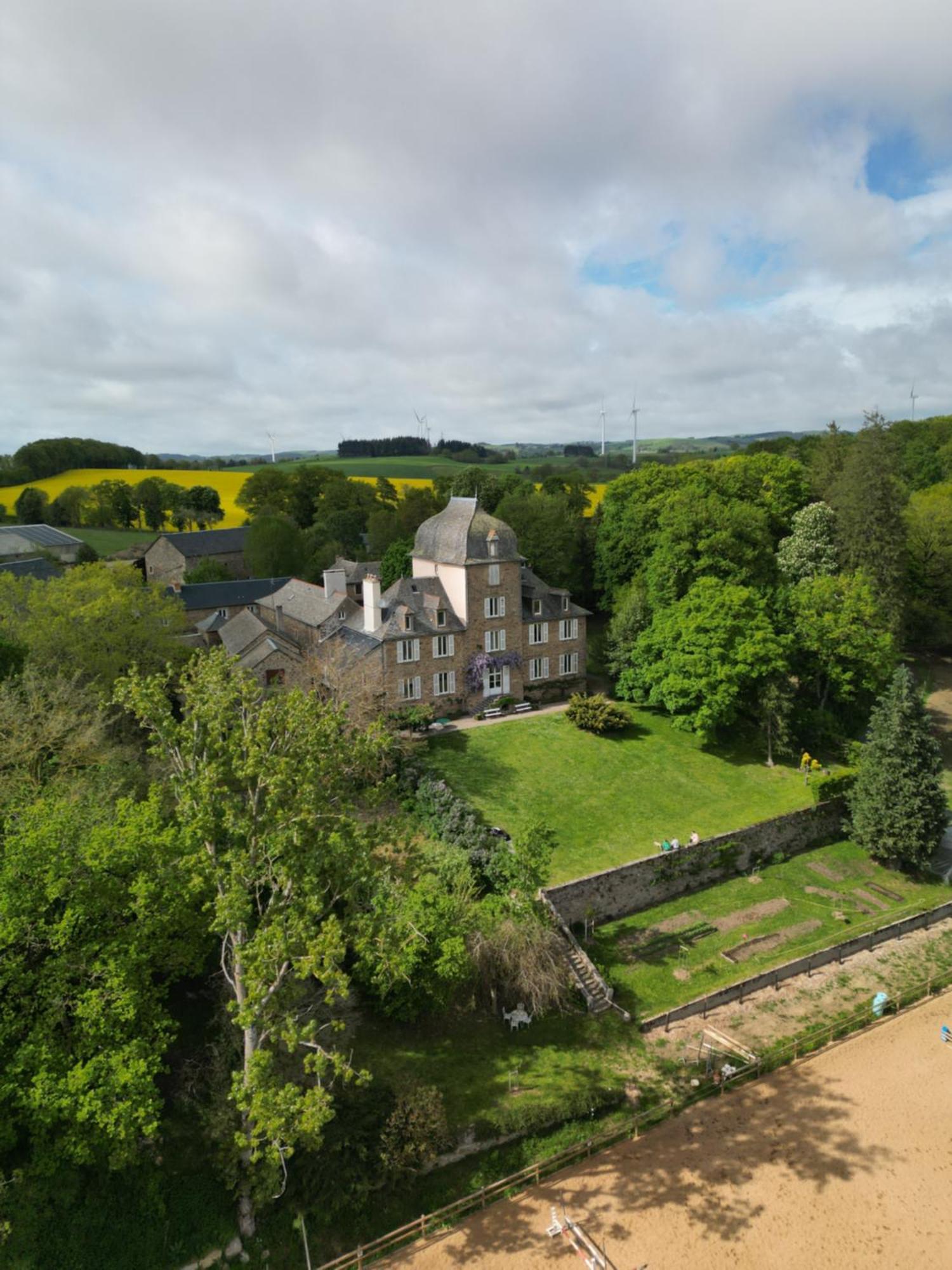 Le Domaine De Linars - L'Aile Du Chateau Villa Le Truel Esterno foto